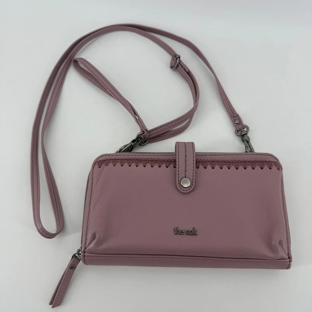 The Sak Iris Smartphone Wallet Rosewood Leather Crossbody Bag Wristlet Clutch